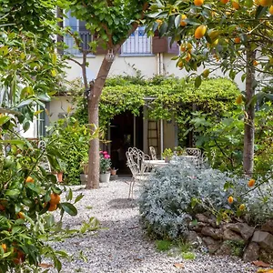 Secret Garden Bed and breakfast Florencia